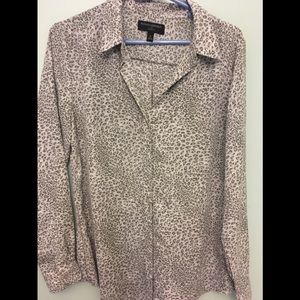 Banana Republic Long Sleeved blouse